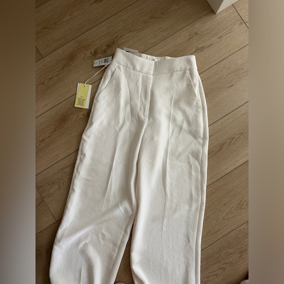 Aritzia Wilfred Limitless Pants in Light Birch - Picture 2 of 2
